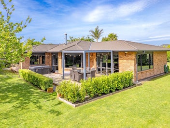 11 Cotswolds Close, Otamatea, Whanganui