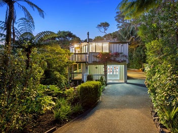 1156 Scenic Drive North, Swanson, Auckland