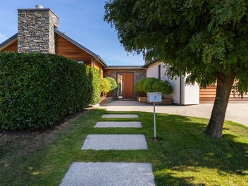 2 Bridesdale Drive, Lake Hayes, Queenstown