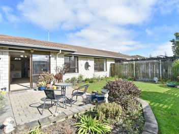 2/7 Cassidy Place, Belfast, Christchurch