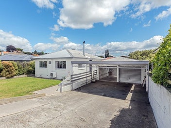 12 Mersey Street, South Hill, Oamaru