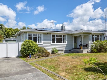 20 William Benton Street, Featherston