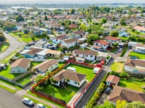 4 Blackgate Place, Weymouth, Auckland