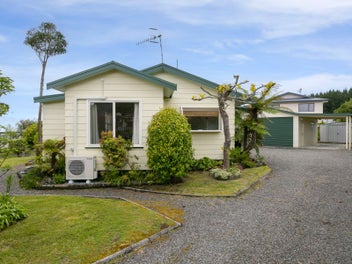 16 Rowena Crescent, Turangi
