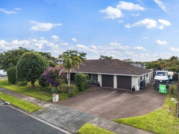 2 Gardone Terrace, Conifer Grove, Takanini