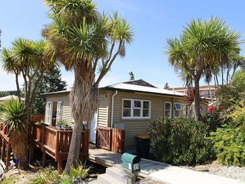 35 Peel Street, Lawrence