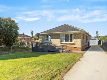 1/6 Great South Road, Papakura, Auckland