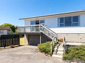 2/6 Benygloe Place, Highland Park, Auckland