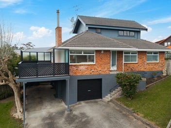 136 Tiroroa Avenue, Te Atatu South, Auckland