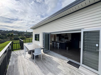 57 Hamilton Road, Surfdale, Waiheke Island