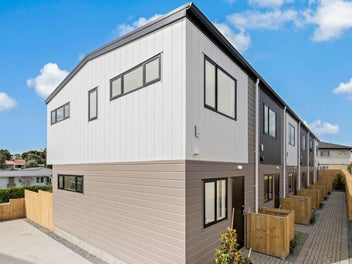 3/40 Saint Leonards Road, Kelston, Auckland