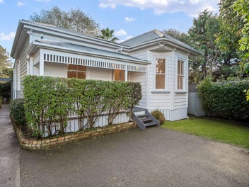 88 School Road, Morningside, Auckland