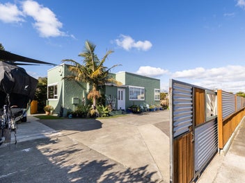 12 Barker Road, Marewa, Napier