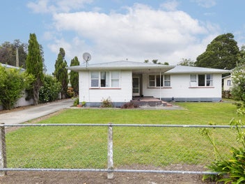 48 Solander Street, Tolaga Bay, Tolaga Bay