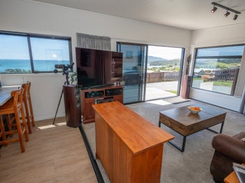 6 Oden Hill, Coopers Beach, Coopers Beach