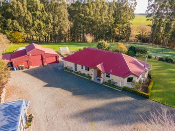 368 Fairview Road, Fairview