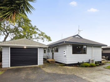 52B Lloyd Drive, Nawton, Hamilton