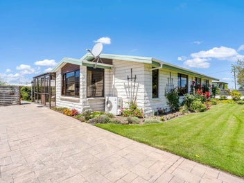 49 MacKenzie Street, Winton, Winton