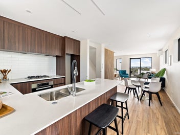 1/735 East Coast Road, Browns Bay, Auckland