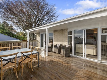 89 Paynters Avenue, Strandon, New Plymouth