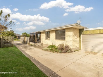1/60 Inwoods Road, Parklands, Christchurch