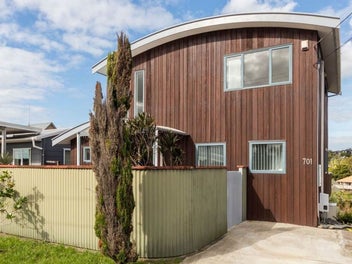 701 Beach Road, Rothesay Bay, Auckland