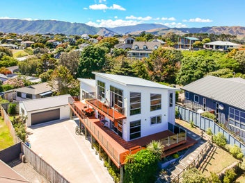 173 Weggery Drive, Waikanae Beach, Waikanae