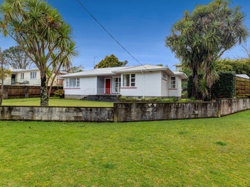 71 Awanui Street, Merrilands, New Plymouth