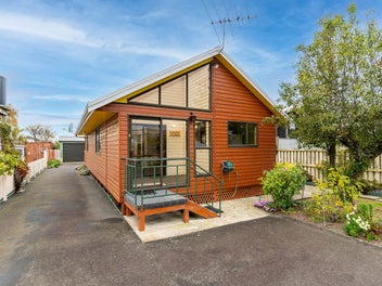 121 Stornoway Street, Karitane