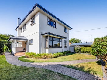 2 Erin Street, Hawera