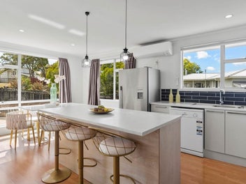 29 Rena Place, West Harbour, Auckland
