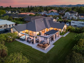 208 Cavendish Road, Casebrook, Christchurch