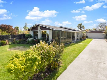 4 De Ville Place, Burwood, Christchurch