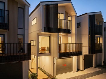 10B White Heron Drive, Massey, Auckland