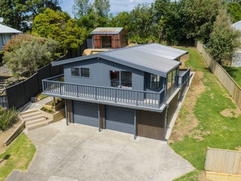 25 Herekawe Drive, Spotswood, New Plymouth
