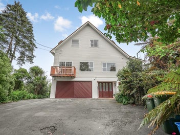 17 Hill Road, Belmont, Lower Hutt