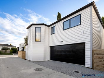 8B Deuxberry Avenue, Northcote, Auckland