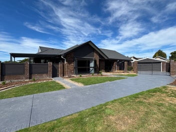 2 Pyatt Place, Redwood, Christchurch