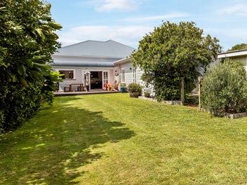 194 Onepu Road, Lyall Bay, Wellington