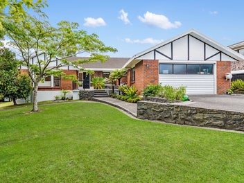 12 Maaka Place, Saint Johns, Auckland