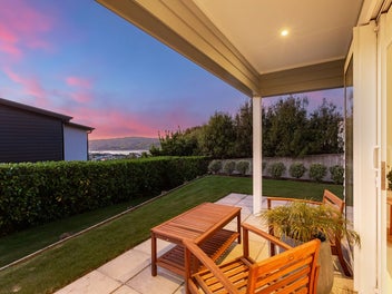 135 Endeavour Drive, Whitby, Porirua