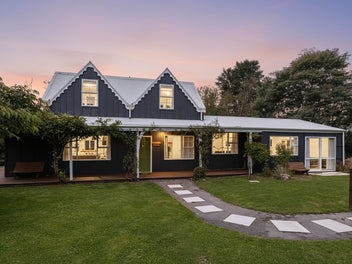 5 Burnt Hill Road, Oxford, Oxford