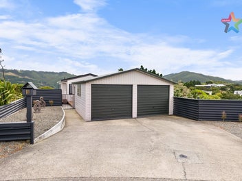 18 Jasmine Grove, Maungaraki, Lower Hutt