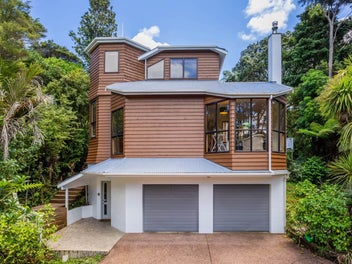 15 Trelawny Place, Hillcrest, Auckland