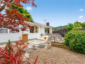 37 Mountbatten Grove, Clouston Park, Upper Hutt