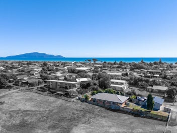 13 Brendan Drive, Te Horo Beach