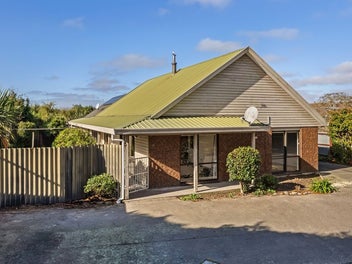 1/16B Langham Place, Redwood, Christchurch