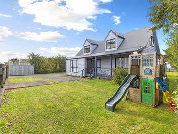 34 Roberts Line, Kelvin Grove, Palmerston North