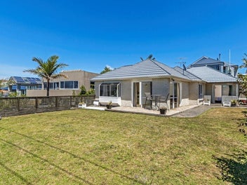 12 Brixton Road, Manly, Whangaparaoa