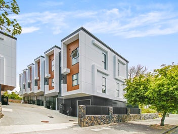 4/36 Seccombes Road, Epsom, Auckland